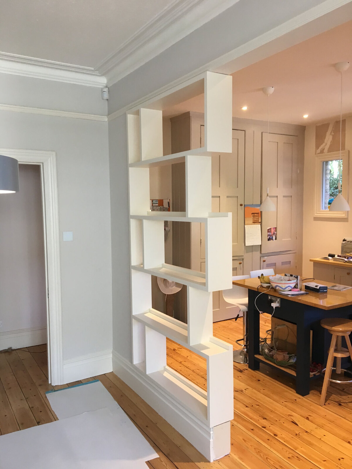 Geometric white shelf room divider